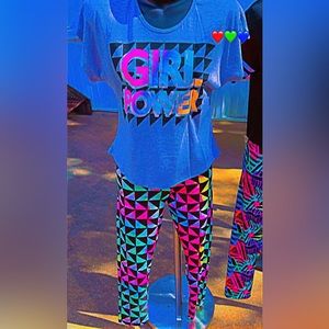 Tween gray and multi colored 2pc set